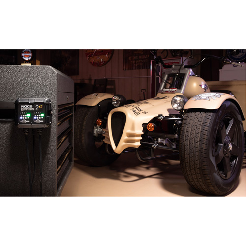 Genius&reg; 2X2 2-Bank, 4-Amp Battery Charger Cam Industrial
