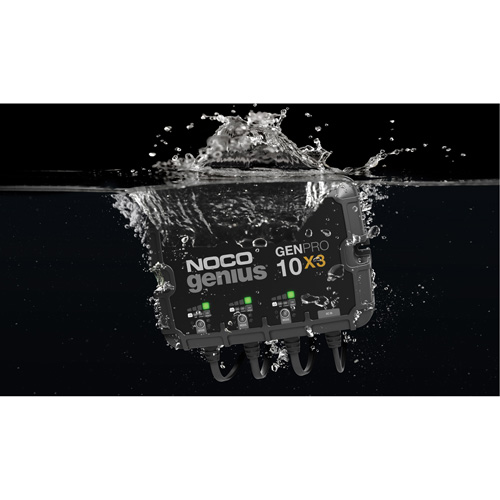 Chargeur de batterie embarqu&eacute; &agrave; 3 sorties de 30 amp&egrave;res GenPro10X3 Genius Cam Industrial