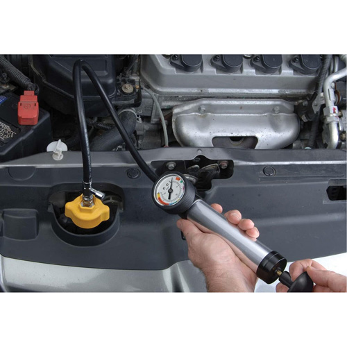 Trousse de test de pression du syst&egrave;me de refroidissement Cam Industrial