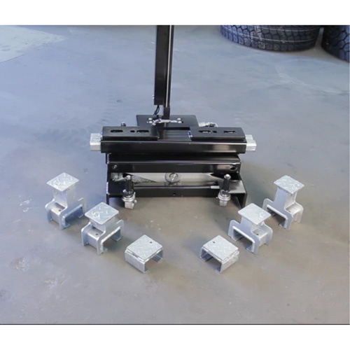 Cric de levage dextr&eacute;mit&eacute; par pare-chocs, Capacit&eacute; de 12 tonne(s), 8" - 15-3/4" h Cam Industrial