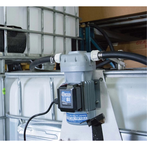 Pompe de transfert de fluide d'&eacute;chappement diesel (DEF) 115 V CA avec support pour cuve GRV et pistolet Cam Industrial