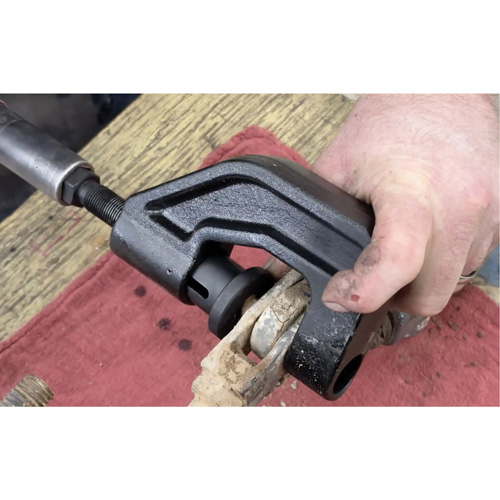 Presse-axe de chape de frein pour camions de classes 6 &agrave; 8 Cam Industrial