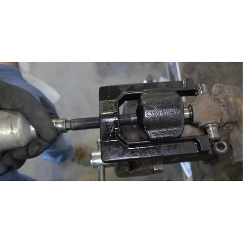 Extracteur de joints de cardan moyens, 1 Mcx, Longueur de l'extracteur 1,7" Cam Industrial