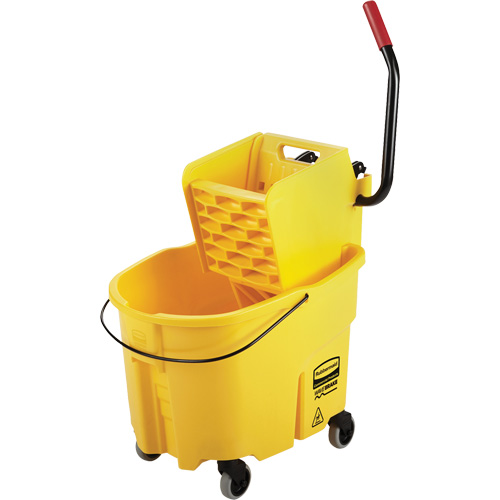 Ensemble de seau pour vadrouille et essoreuse WaveBrake, Pression lat&eacute;rale, 8,75 gal. US (35 pintes), Jaune Cam Industrial