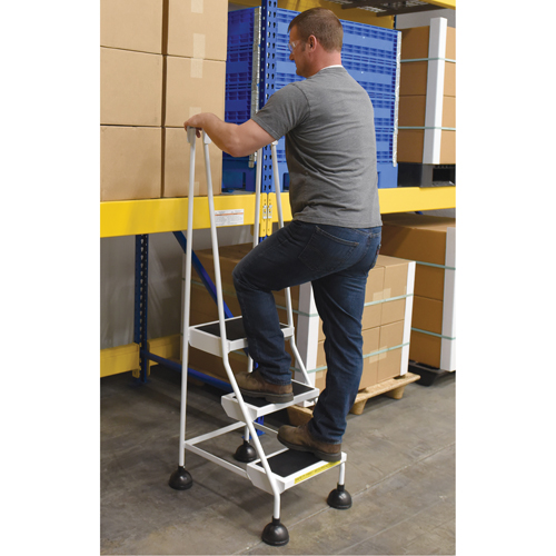 &eacute;chelles Stop-Step, 3 marches, Largeur de la marche 16", Hauteur de la plateforme 28-11/16", Acier Cam Industrial