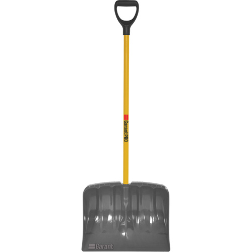Pelle &agrave; neige haute capacit&eacute; Mountain Mover, Lame Polypropyl&egrave;ne, Largueur 19", Manche Prise en D Cam Industrial