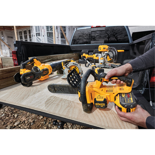 MAX* Cordless Chainsaw Kit, 12", Battery Powered, 20 V Cam Industrial