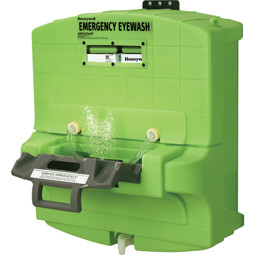 Poste de douche oculaire Fendall Pure Flow 1000, Aliment&eacute; par gravit&eacute;, Capacit&eacute; 7 gal., Conformit&eacute; ANSI Z358.1 Cam Industrial