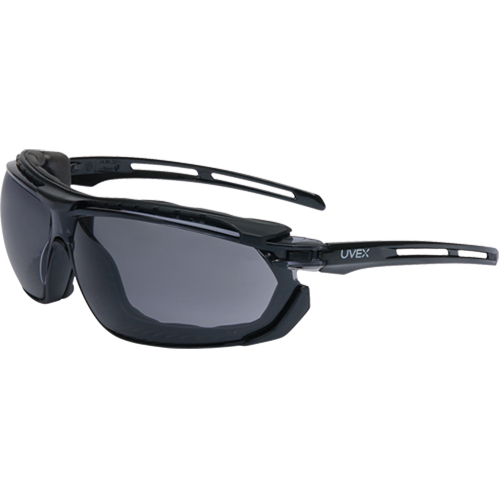 Lunettes de s&eacute;curit&eacute; &eacute;tanches Uvex Tirade, Lentille Grise/fum&eacute;e, Antibu&eacute;e, ANSI Z87+/R&eacute;pond ou surpasse la norme CSA Z94.3 Cam Industrial