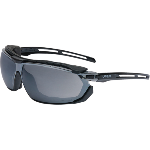 Lunettes de s&eacute;curit&eacute; &eacute;tanches Uvex Tirade, Lentille Argent/Miroir, Antibu&eacute;e, ANSI Z87+/R&eacute;pond ou surpasse la norme CSA Z94.3 Cam Industrial