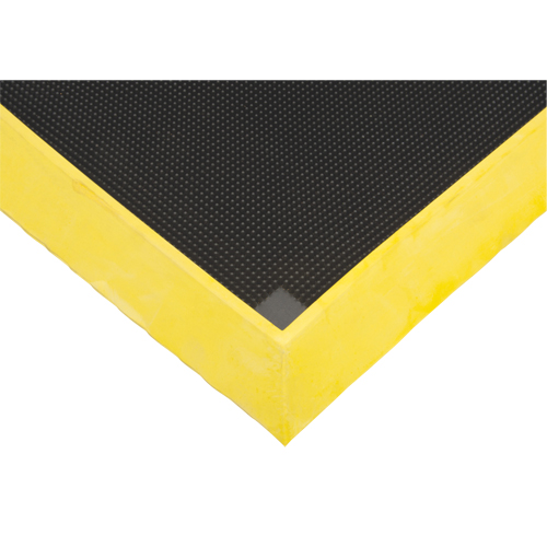 Tapis pour l'assainissement des chaussures, Caoutchouc, 2-2/3' la x 3-1/4' lo x 2-1/2" &eacute;pais, Jaune Cam Industrial