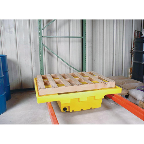 Contenant de confinement Ultra-Rack Sump, 51,5'' lo x 51,5'' la x 12" ha, 66 gal. US Capacit&eacute; Cam Industrial