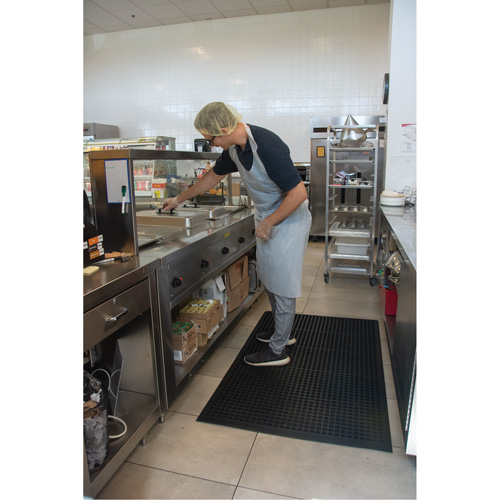 Tapis antifatigue, &agrave; fentes, 3' x 5' x 7/8", Noir, Caoutchouc naturel Cam Industrial