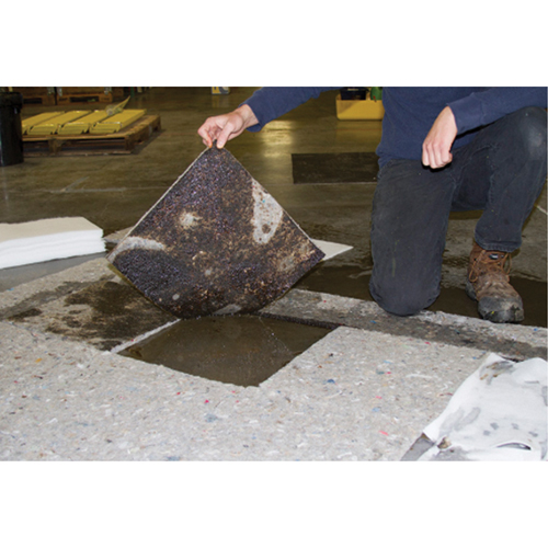 Spilltration Husky Pads, Oil Only, 16" x 16", 17.2 gal. Absorbancy Cam Industrial