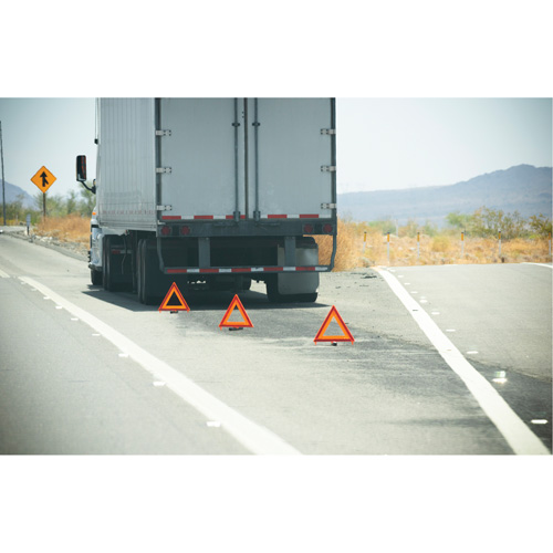 Ensemble de r&eacute;flecteurs triangulaires Cam Industrial