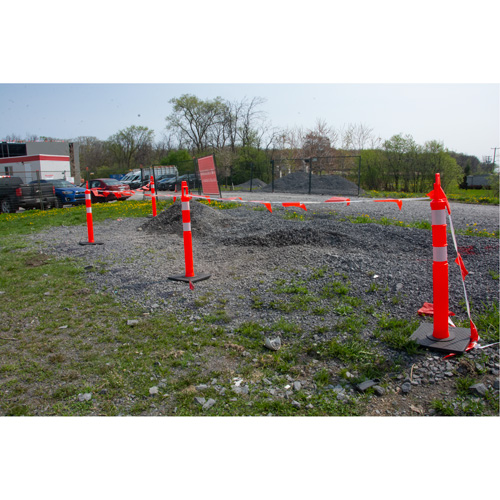 Poteau d&eacute;lin&eacute;ateur de qualit&eacute; sup&eacute;rieure, 42" h, Orange Cam Industrial