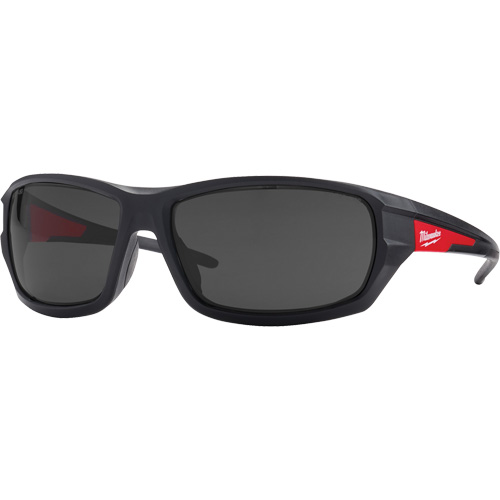 Lunettes de s&eacute;curit&eacute; performantes, Lentille Gris, Antibu&eacute;e/Anti-&eacute;gratignures, ANSI Z87+/R&eacute;pond ou surpasse la norme CSA Z94.3 Cam Industrial