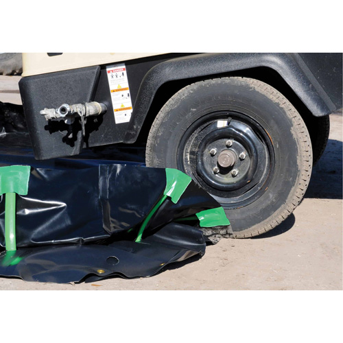 Ultra-Containment Berm&reg;, 748 US gal. Capacity, 10' W x 10' L x 12" H, Stake Wall Cam Industrial