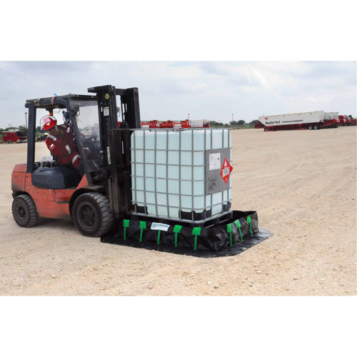 Ultra-Containment Berm&reg;, 748 US gal. Capacity, 10' W x 10' L x 12" H, Stake Wall Cam Industrial