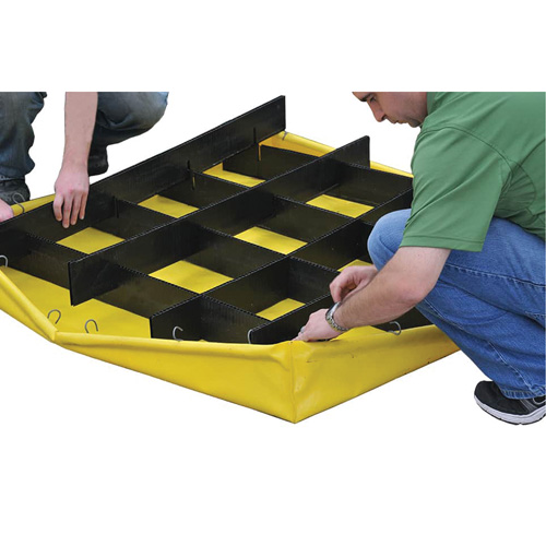 Ultra-Spill Pallet flexible, 4 barils, Capacit&eacute; de d&eacute;versement 66 gal. US, 48" x 48" x 7" Cam Industrial
