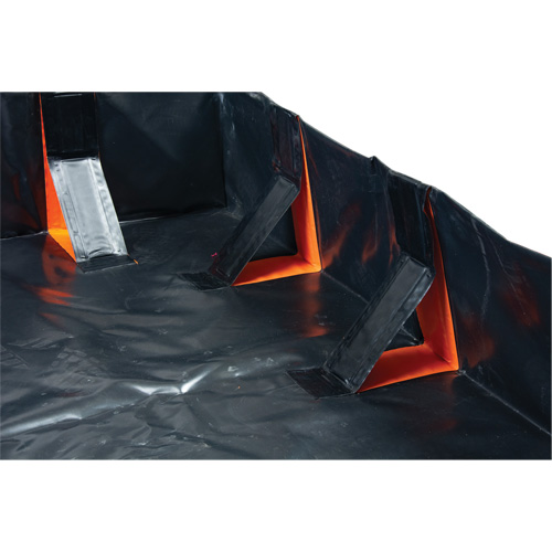 Berme d&eacute;ployable &agrave; mur IBX, Capacit&eacute; 1077 gal. US, 12' la x 12' lo x 12" h, Support &agrave; encliqueter Cam Industrial