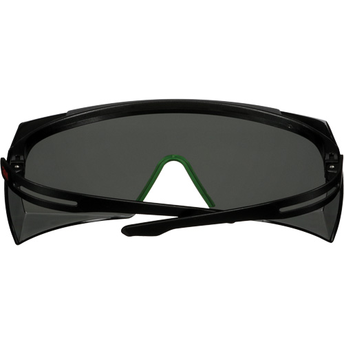 Lunettes de s&eacute;curit&eacute; SecureFit s&eacute;rie 3700 SF3730AS-BLK, Lentille Gris/IR 3.0, Anti-&eacute;gratignures, ANSI Z87+/R&eacute;pond ou surpasse la norme CSA Z94.3 Cam Industrial
