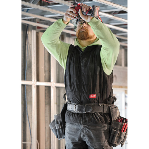 FREEFLEX Lightweight Insulated Vest, Men's, Small, Black Cam Industrial