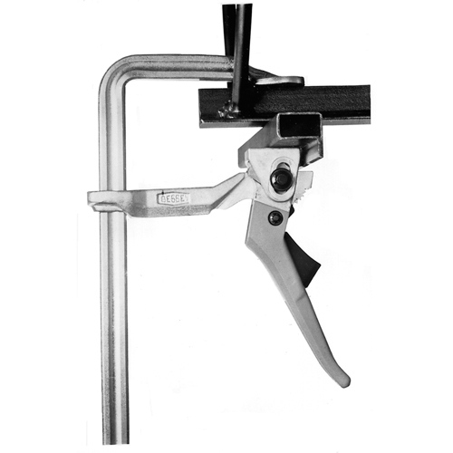 Serre-joints &agrave; levier (s&eacute;rie LC), 8" (203,2 mm), Force de serrage 660 lb Cam Industrial