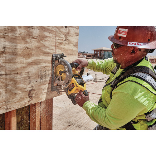 FlexVolt&reg; Worm Drive Style Saw (Tool Only), 7-1/4", 60 V Cam Industrial