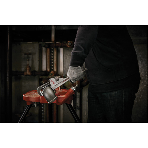 Cl&eacute; &agrave; tuyau, Cap des m&acirc;choires 1-1/2", Longueur 10", Prise Ergonomique Cam Industrial