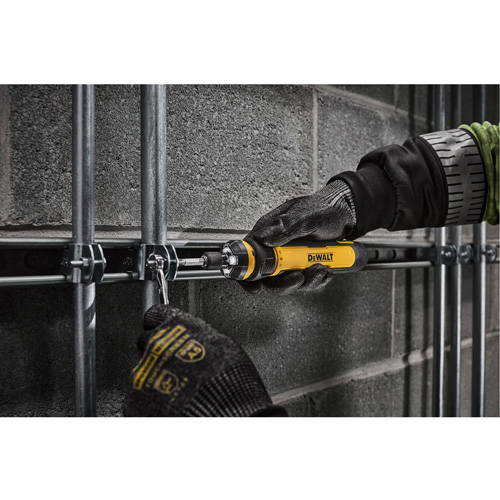 Jeu de tournevis sans fil de 14 morceaux avec commande FLEXDRIVE, 4 V, 44 lb-po/5 Nm couple max. Cam Industrial