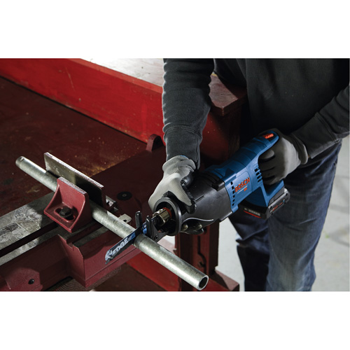 Scie alternative avec poign&eacute;e en D (outil seulement), 18 V, Lithium-ion Bloc-pile, 2700 coups/min Cam Industrial