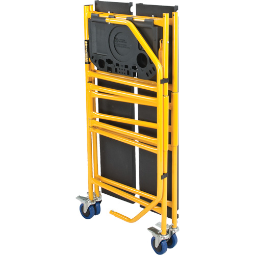 nsemble d'&eacute;chafaudage &agrave; montant de s&eacute;curit&eacute; & tablette pour outils de 4' Jobsite Series, Cadre Acier, 49-1/2" p x 57-3/4" h Cam Industrial