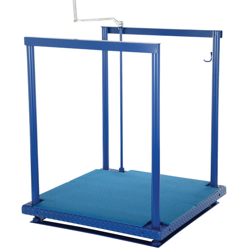 Ergonomic Posi-Crank Platform With Anti-Fatigue Mat, 36" W x 72" D, 500 lbs. Capacity, All-Welded Cam Industrial