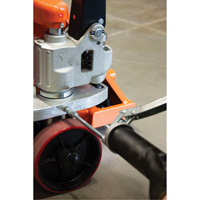 Heavy-Duty Lever Grease Gun, 14 oz Capacity Cam Industrial