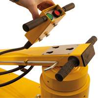 Cric Mammut, 165 tonnes, Air comprim&eacute;/hydraulique Cam Industrial