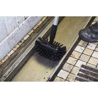 Brosse de r&eacute;servoir, Soies Moyen, Longueur de 8-1/4", Vert Cam Industrial