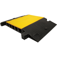 Protecteur de c&acirc;ble robuste Yellow Jacket, 5 canaux, 35,75" lo x 57,25" la x 5,125" h Cam Industrial