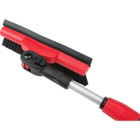 Balai &agrave; neige avec t&ecirc;te pivotante, T&eacute;lescopique, lame , 52" Longueur, Noir/Rouge Cam Industrial