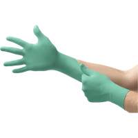 Gants d'examen Micro-Touch Affinity, T-petit, N&eacute;opr&egrave;ne, 6,3-mil, Sans poudre, Vert, Classe 2 Cam Industrial