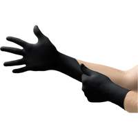 Gants Onyx, Petit, Nitrile, 3,5 mils, Sans poudre, Noir Cam Industrial