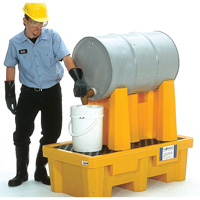 Syst&egrave;me de confinement Ultra-Drum pour 1 baril avec drain, 52" lo x 29" la x 49,5" ha, 750 gal. US Capacit&eacute; Cam Industrial