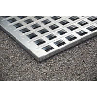 Ultra-Spill Pallet en acier, 4 barils, Capacit&eacute; de d&eacute;versement 68 gal. US, 49,1" x 47,1" x 10,9" Cam Industrial