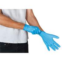Emballages de gants jetables pour machine distributrice, Petit, Nitrile, 4,5 mils, Sans poudre, Bleu, Classe 2 Cam Industrial
