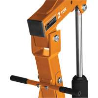 Grue escamotable pour moteur — Strongarm Cam Industrial